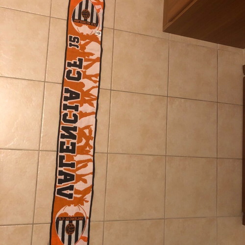 Valencia CF collectible scarf authentic new from Valencia