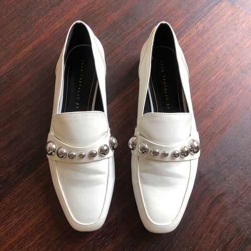 Zara white moccasins with silver studs new, size 37