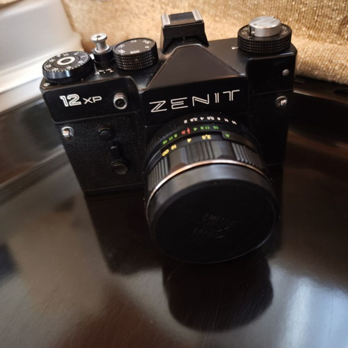 Zenit 12XP SLR camera like new with Helios-44M-4 58mm f/2 lens