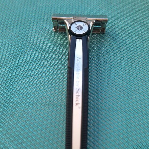 Schick Dial Single-Edge Razor Adjustable like new