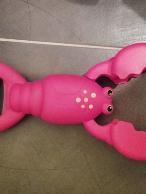 Baby beach toy like new with open-close claw