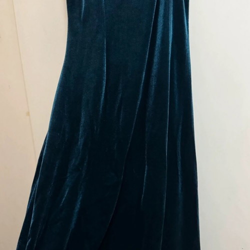 Zara velvet dress like new, size Small