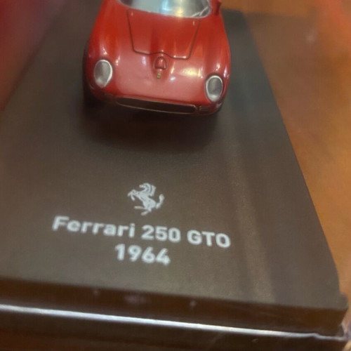Ferrari 250 GTO 1964 1:64 like new collectible in original box
