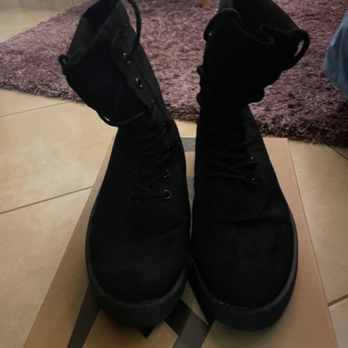 Women's black ankle boots like new with laces size 38
