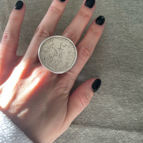 Silver drachma ring collectible like new, 925 silver