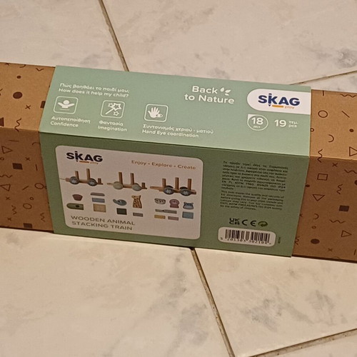 Wooden stacking train with animals SKAG new