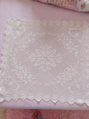 Handmade crocheted doily like new
