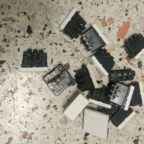 Legrand Mosaic white buttons set of 14 new