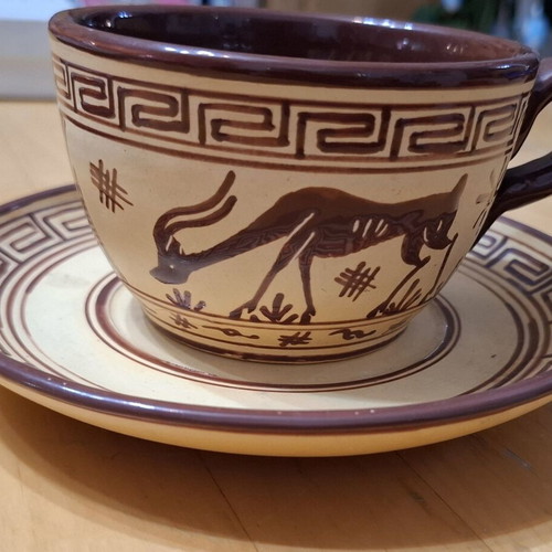 Set of 4 handmade ceramic cups with Minoan design saucers like new