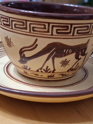 Set of 4 handmade ceramic cups with Minoan design saucers like new