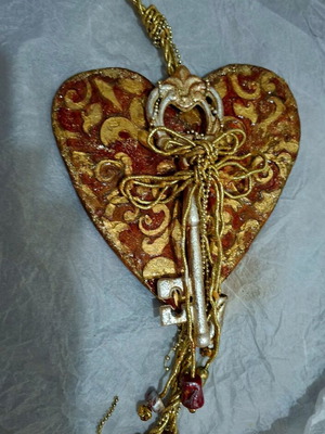Handmade vintage wall decoration heart with key, 20cm