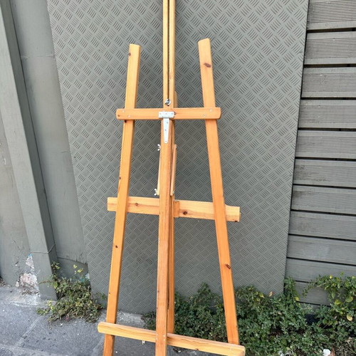 Wooden adjustable painting easel used