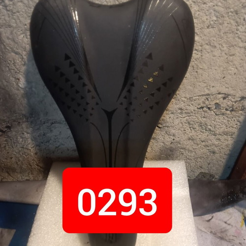 Bicycle saddle used