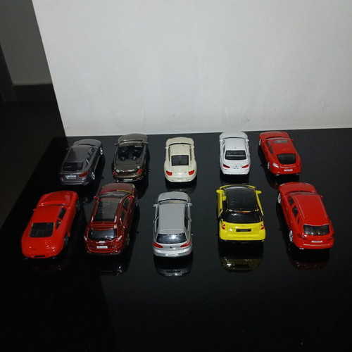 Metallic toy car set of 10 like new