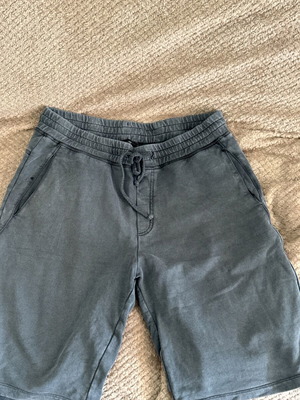 Dirty Laundry Bermuda shorts used, size L, grey