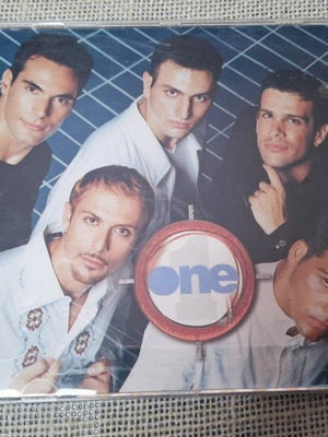 One One CD σαν καινούργιο, pop