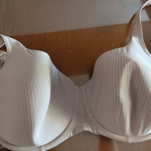 Triumph beige bra 105D, modern soft with light padding and underwire