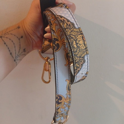 River Island handbag like new with detachable strap multicolor