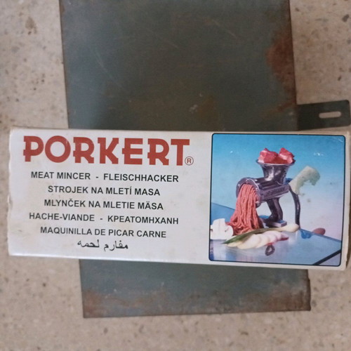 Porkert meat mincer number 8 like new