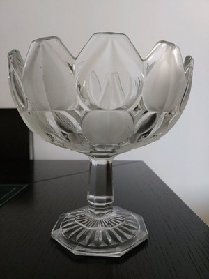 Vintage crystal fruit bowl fondue used with carved designs