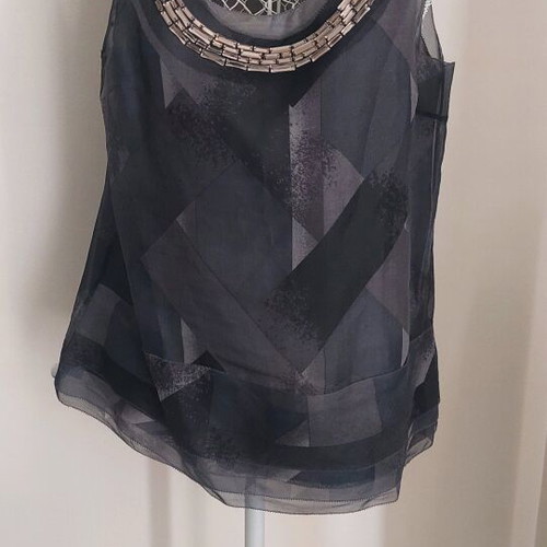 Lanender Label by Vera Wang evening blouse new, gray with stone embroidery