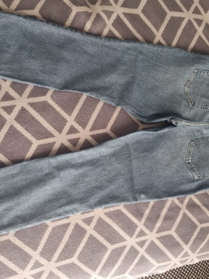 H&M maternity jeans like new