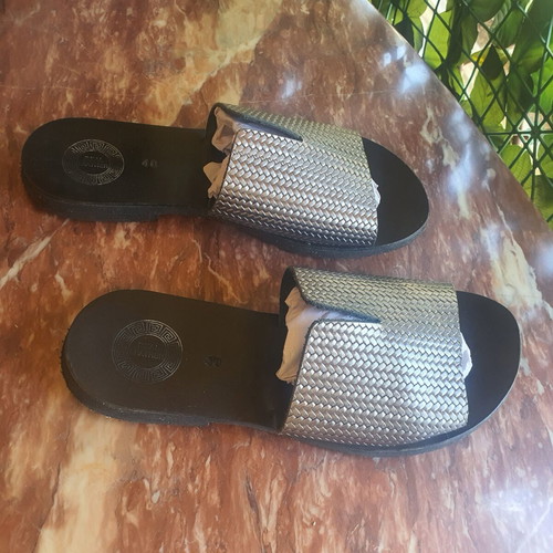 A.L.E. sandals size 40 like new, black and silver