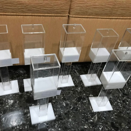 Plexi glass product display stands new, set of 3 pieces