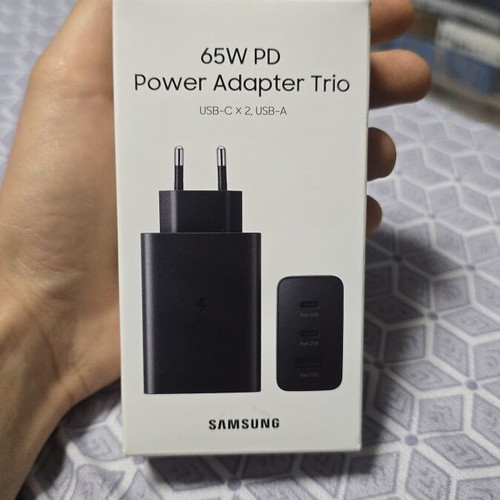 Samsung Trio charger 65W like new