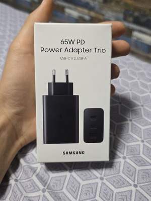 Samsung Trio charger 65W like new