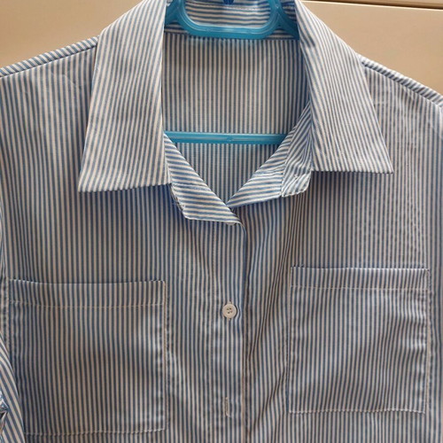 Women's shirt new, size L, white and blue