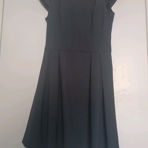Grey dress short-sleeved like new with leather details