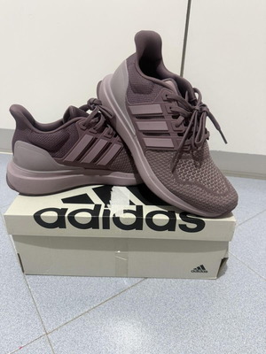 Adidas Ultra Boost athletic shoes like new, size 40, red