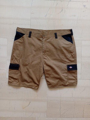 Dickies cargo shorts like new, brown, size XXL