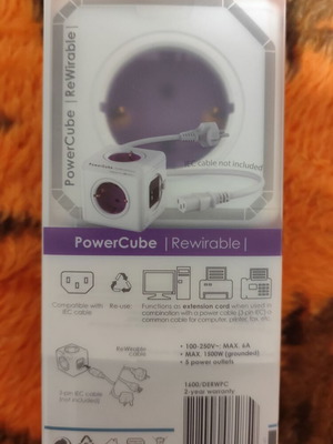 Power Cube ReWirable travel adapter with 4 plugs new