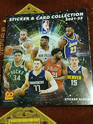 NBA 2021-2022 άλμπουμ Panini σαν καινούργιο με 180 αυτοκόλλητα