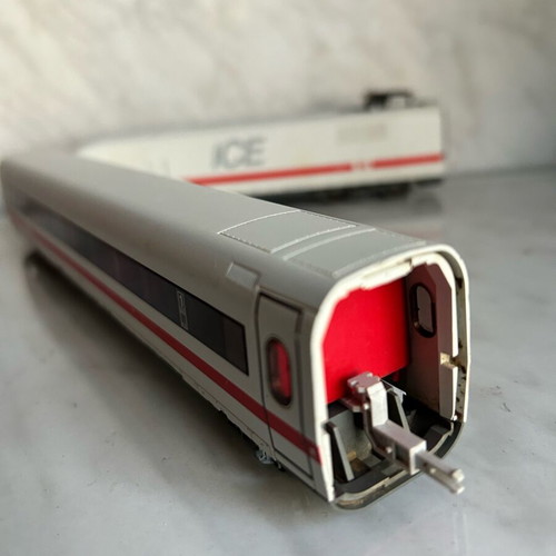 Marklin digital ICE HO train engine and one car used, for repair or parts