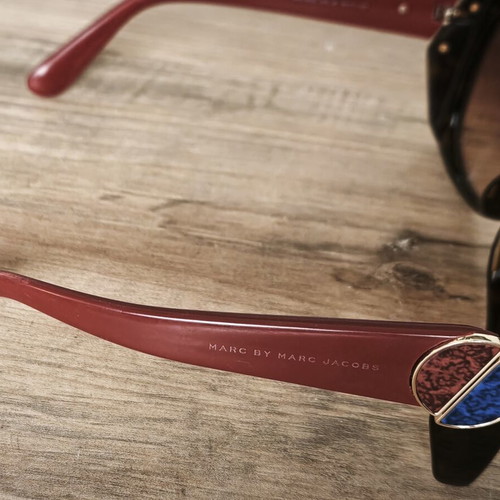 Marc by Marc Jacobs MMJ 406/S women's sunglasses used, brown and red