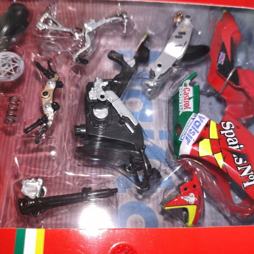 Maisto Diecast Kit Honda RC211V Moto GP 2006 new