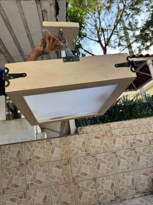 Wooden ceiling light with four lamps like new