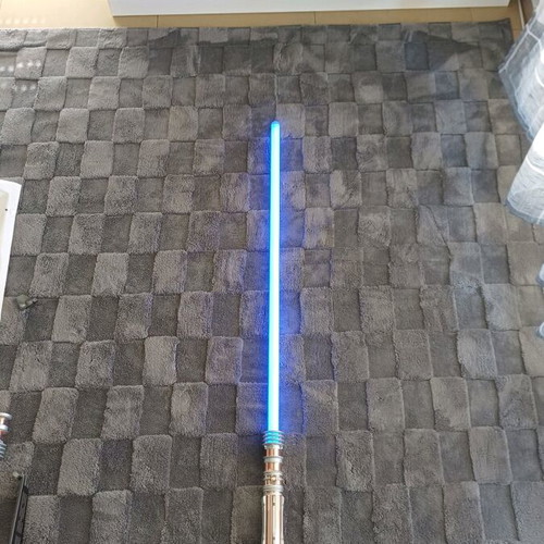 Hasbro Star Wars Force FX Lightsaber Leia Organa like new with sound and box