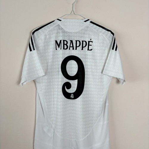 Real Madrid Mbappe authentic player jersey size M