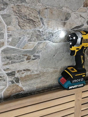 Αντάπτορας Ingco/Total για DeWalt 18v εργαλείο καινούργιος