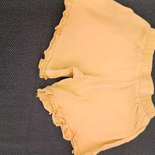 Mothercare set blouse and shorts 9-12 months like new