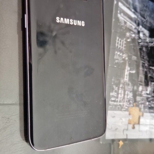 Samsung S7 Edge phone parts with functional screen