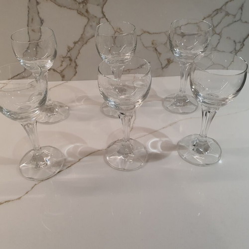 Set of 6 stemmed liqueur glasses like new