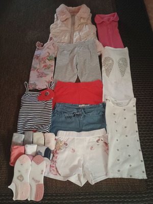 Girls' clothes 4-5 years like new, set of 11 pieces