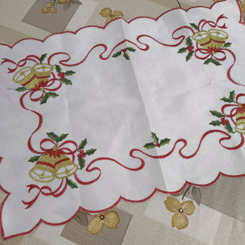 Set of 2 Christmas table linens new