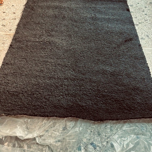 Black shaggy rug 1.30x1.95 like new