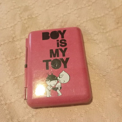 Metal mini case used with button